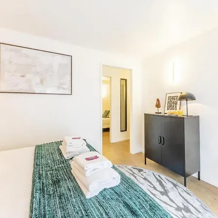 Superb In The Heart Of The 2nd District Of 8p3b Apartment Paris